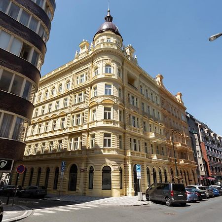 Sunlit Studio Near Wenceslas Square By Prague Days公寓 外观 照片